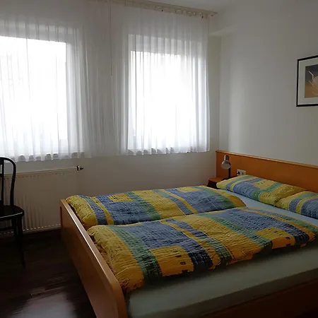 Haus Am Weinberg 2 Apartment
