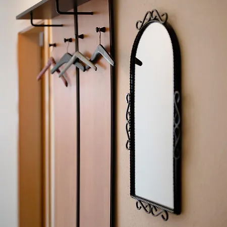 Haus Am Weinberg 2 公寓 恩丁根