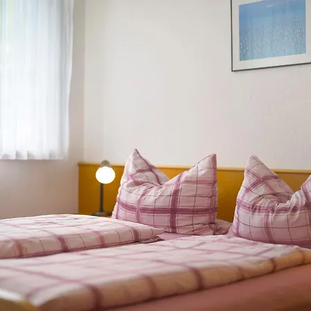 Haus Am Weinberg 2 *