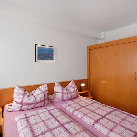 Haus Am Weinberg 2 公寓 恩丁根