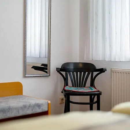 公寓 Haus Am Weinberg 2 *