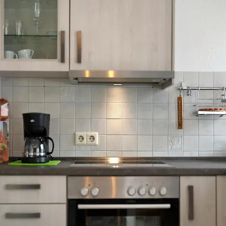 Haus Am Weinberg 2 شقة انديغن