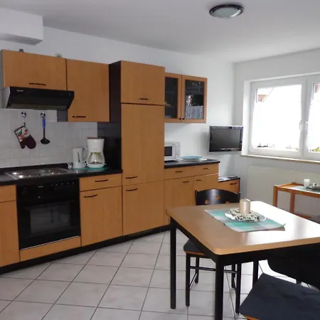 Haus Am Weinberg 2 Apartment