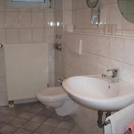 Haus Am Weinberg 2 *